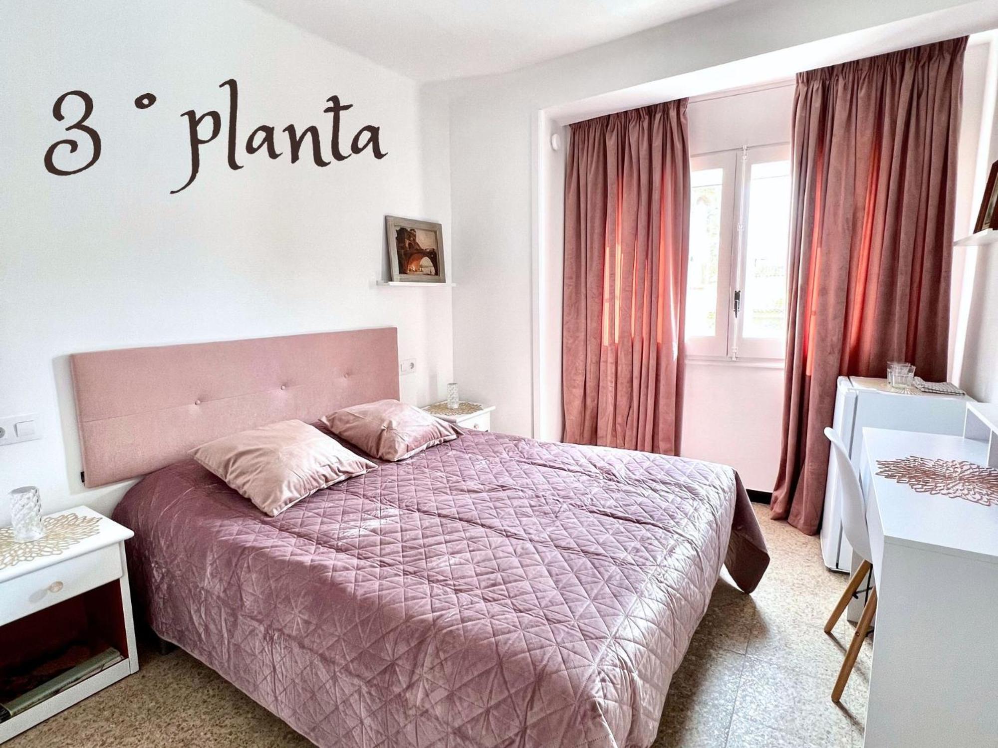 Escondite Central Con Terraza Compartida En La Azotea Росес Екстериор снимка