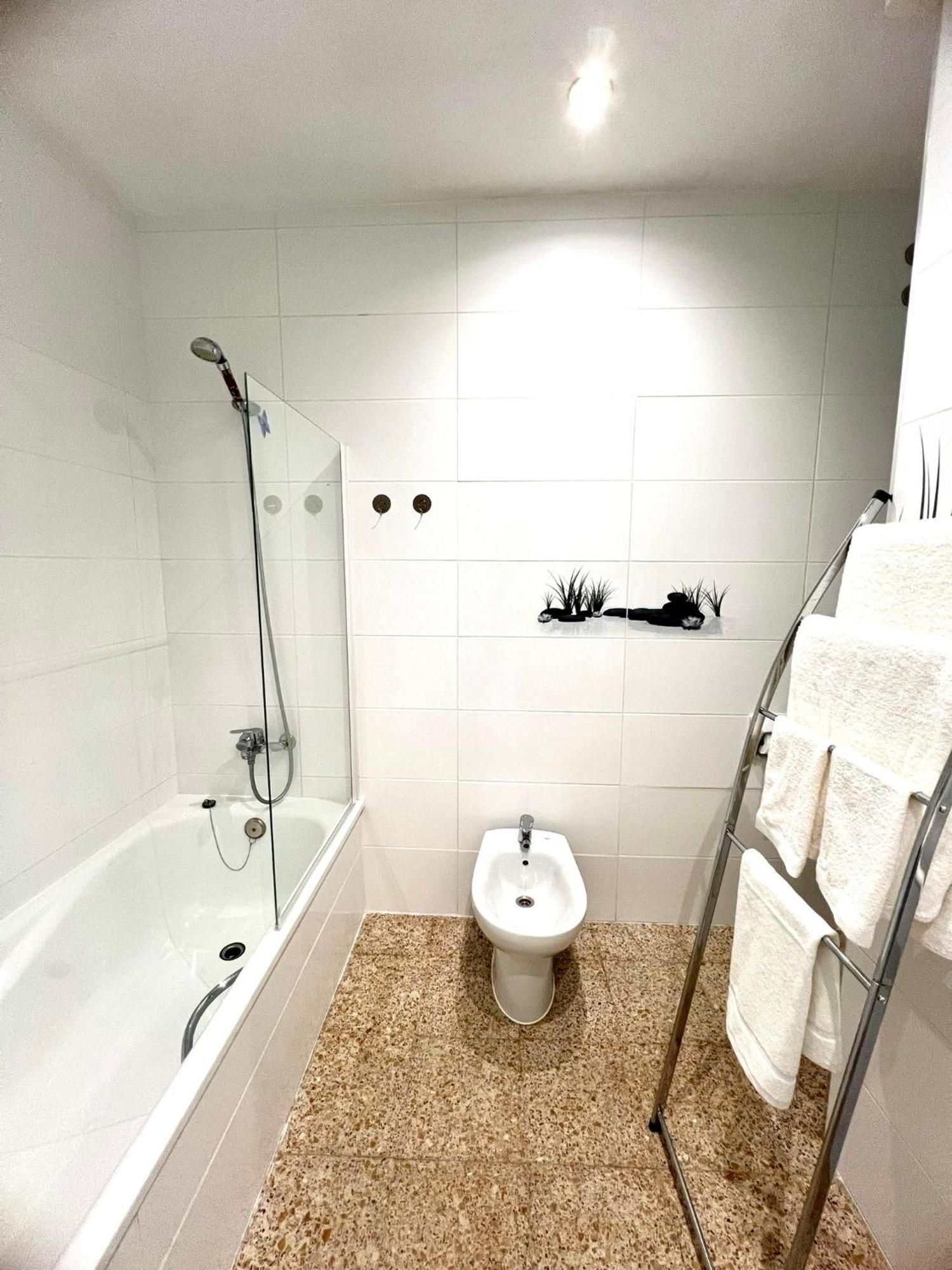 Escondite Central Con Terraza Compartida En La Azotea Росес Стая снимка